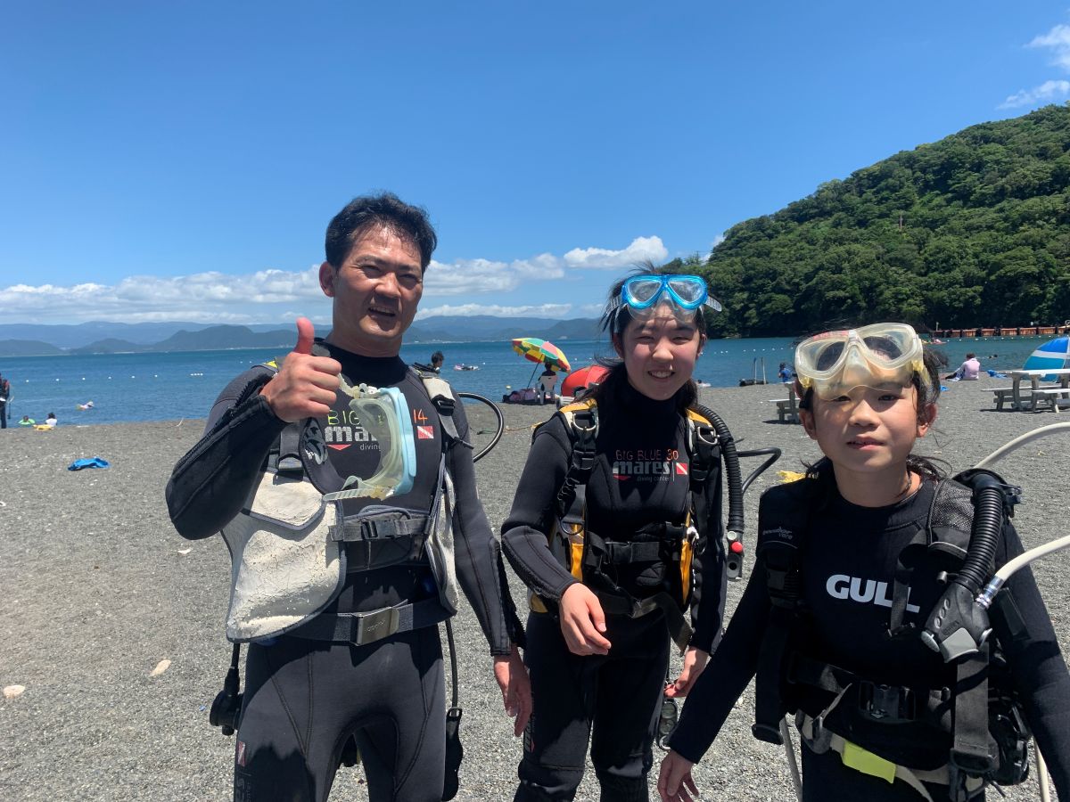 小学生親子でダイビング３人家族